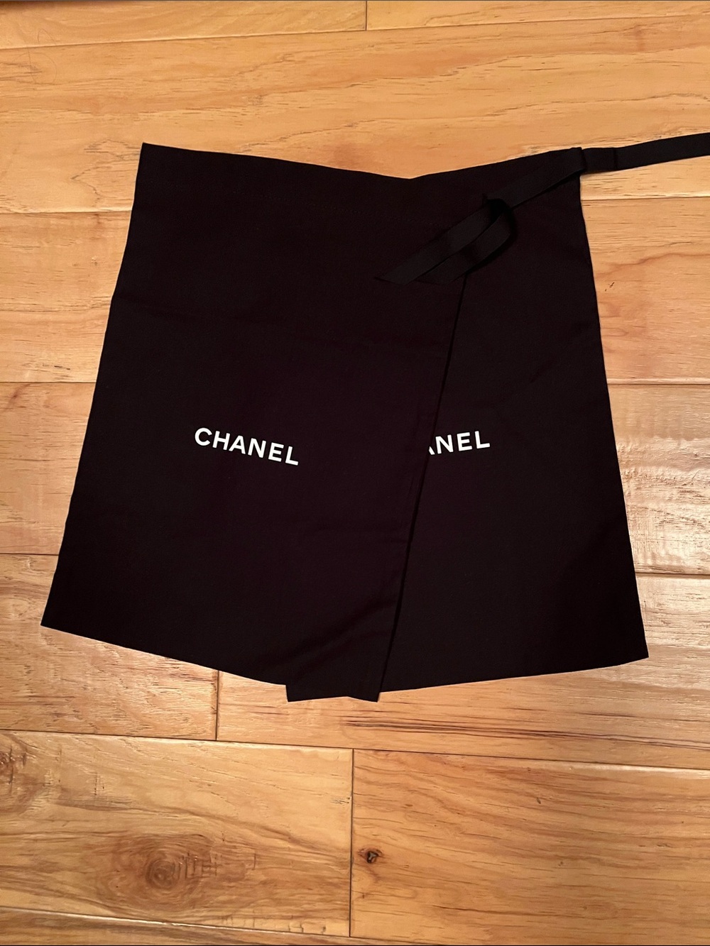 CHANEL Black Two-Tone Slingback Mules - Picture 5 of 6